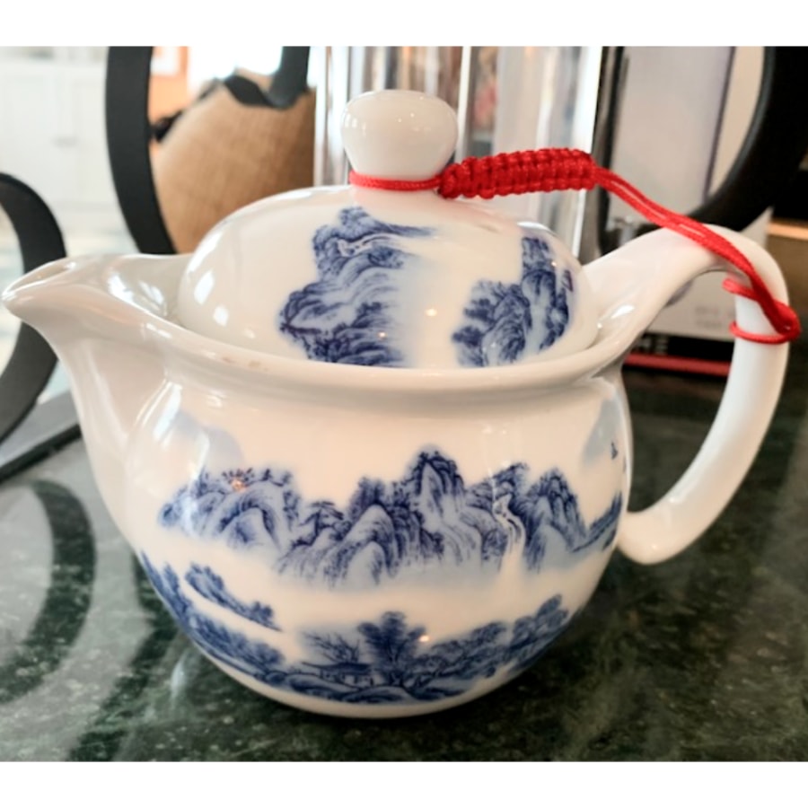 Tea Pot with Strainer