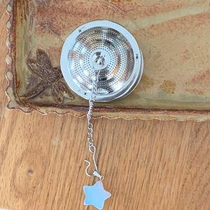 Tea ball (fine mesh w/ charm)